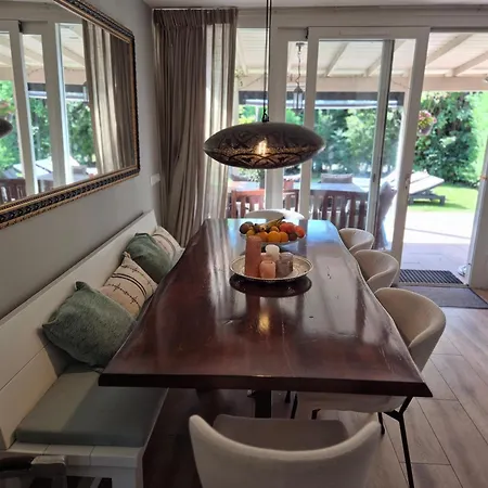 펜션 15 Op Recreatiepark De Wielen *