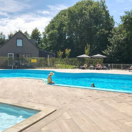 15 Op Recreatiepark De Wielen Sint Maarten