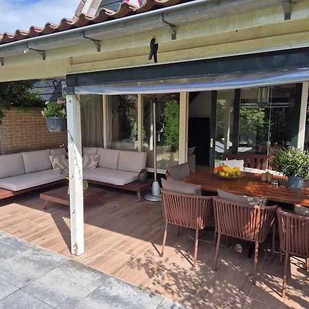 15 Op Recreatiepark De Wielen *