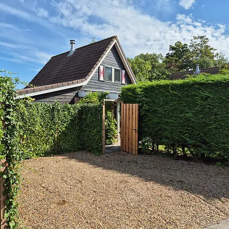 15 Op Recreatiepark De Wielen Ferienhaus *